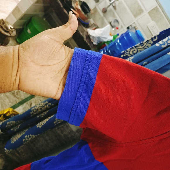 Tommy Hilfiger - Picture 7 of 16